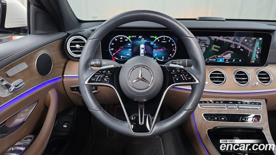 Mercedes-Benz E-Class 2022