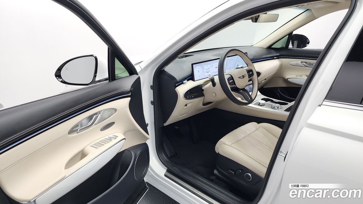 Genesis GV70 2025