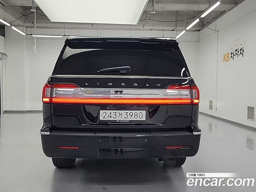 Lincoln Navigator 2020