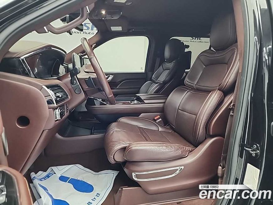 Lincoln Navigator 2020