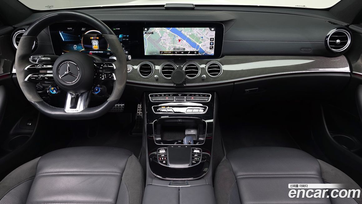 Mercedes-Benz E-Class 2022