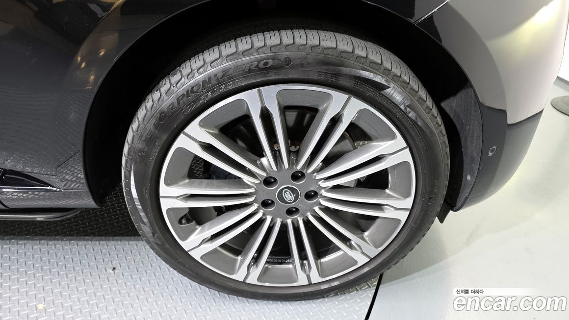 Land Rover Range Rover 2023