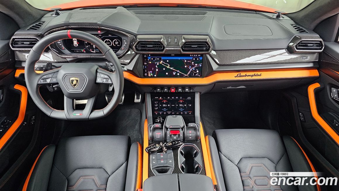 Lamborghini Urus 2025