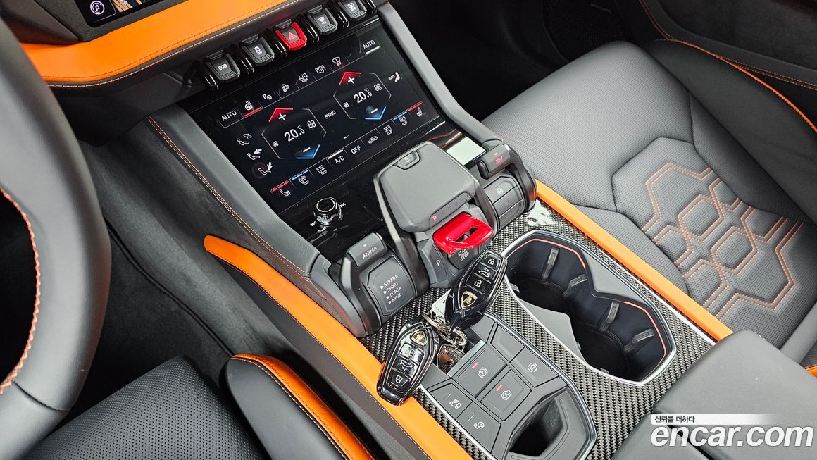 Lamborghini Urus 2025