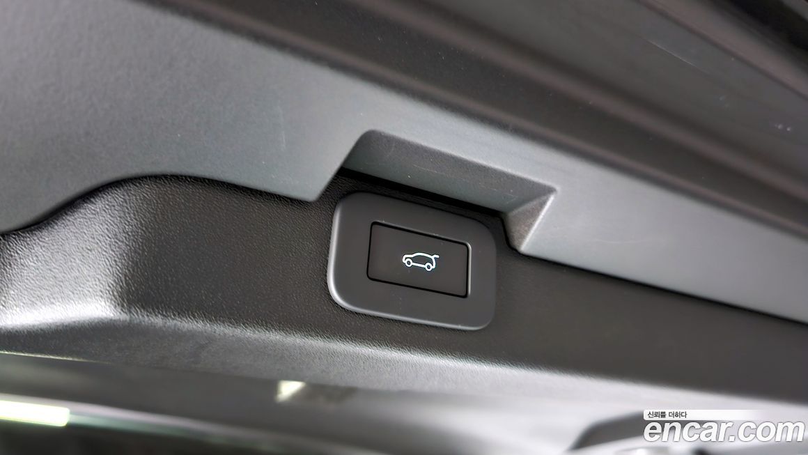 Land Rover Discovery 2025