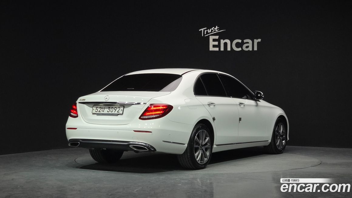 Mercedes-Benz E-Class 2018