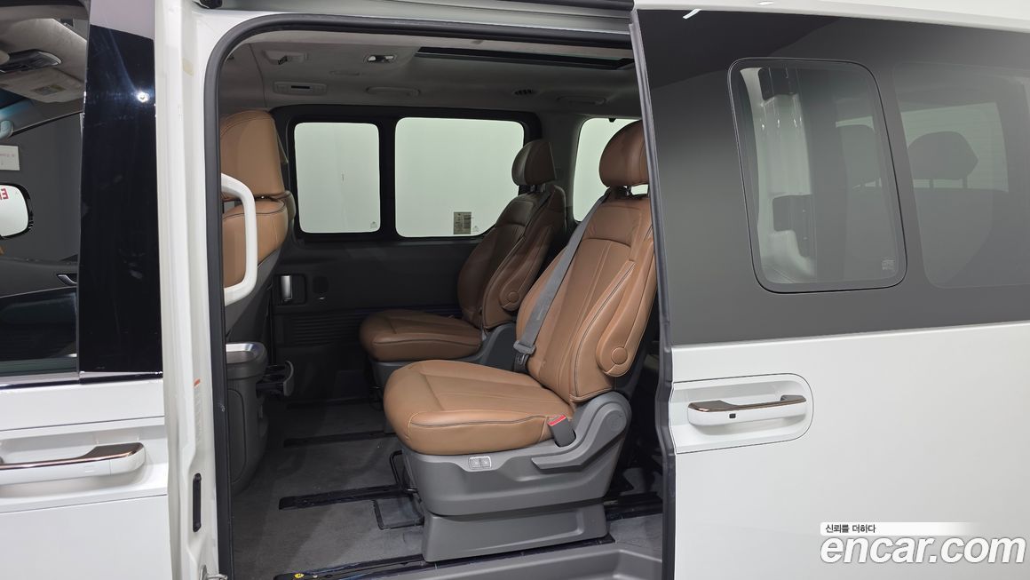 Hyundai Staria 2023