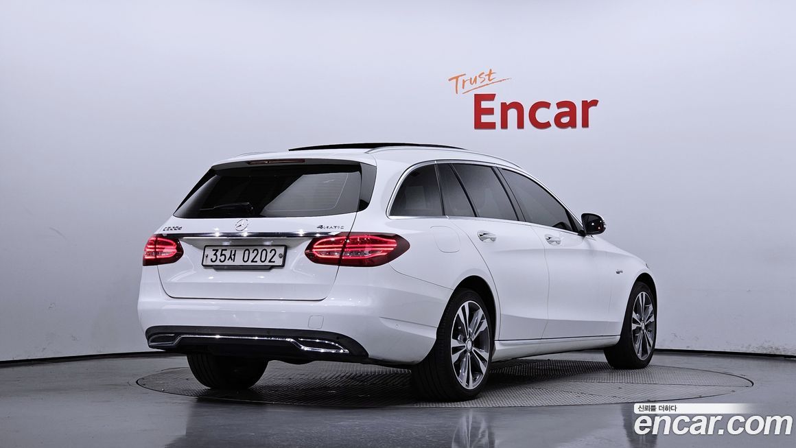 Mercedes-Benz C-Class 2016