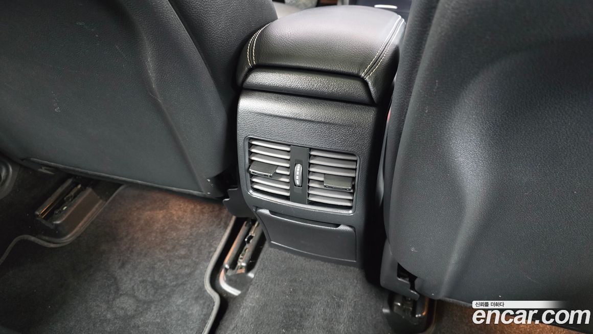 Mercedes-Benz GLA-Class 2015