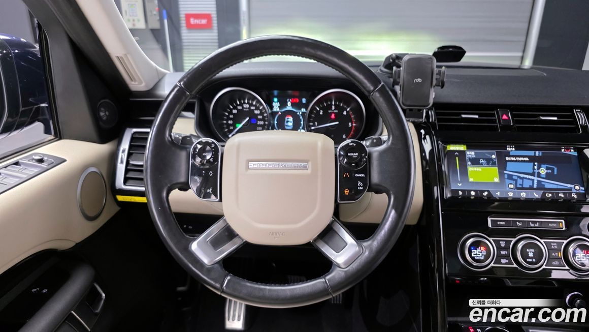 Land Rover Discovery 2019