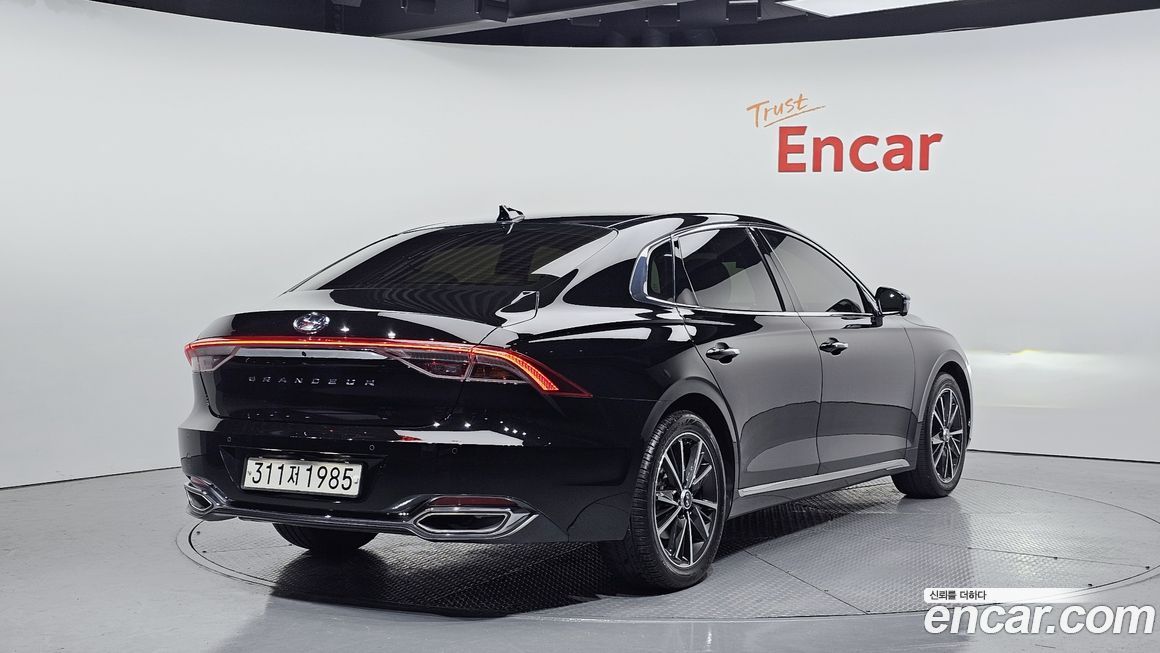 Hyundai Grandeur 2022