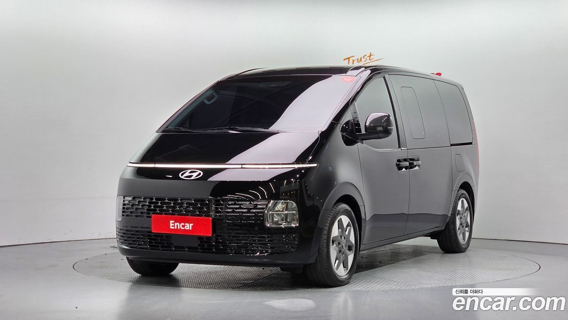 Hyundai Staria 2025