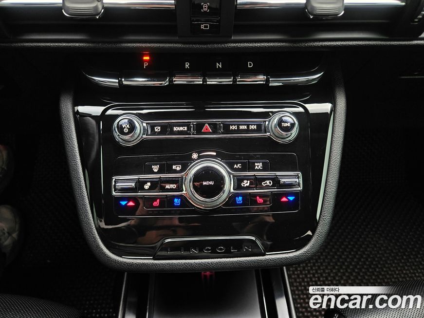 Lincoln Corsair 2021