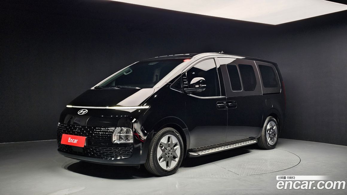 Hyundai Staria 2025