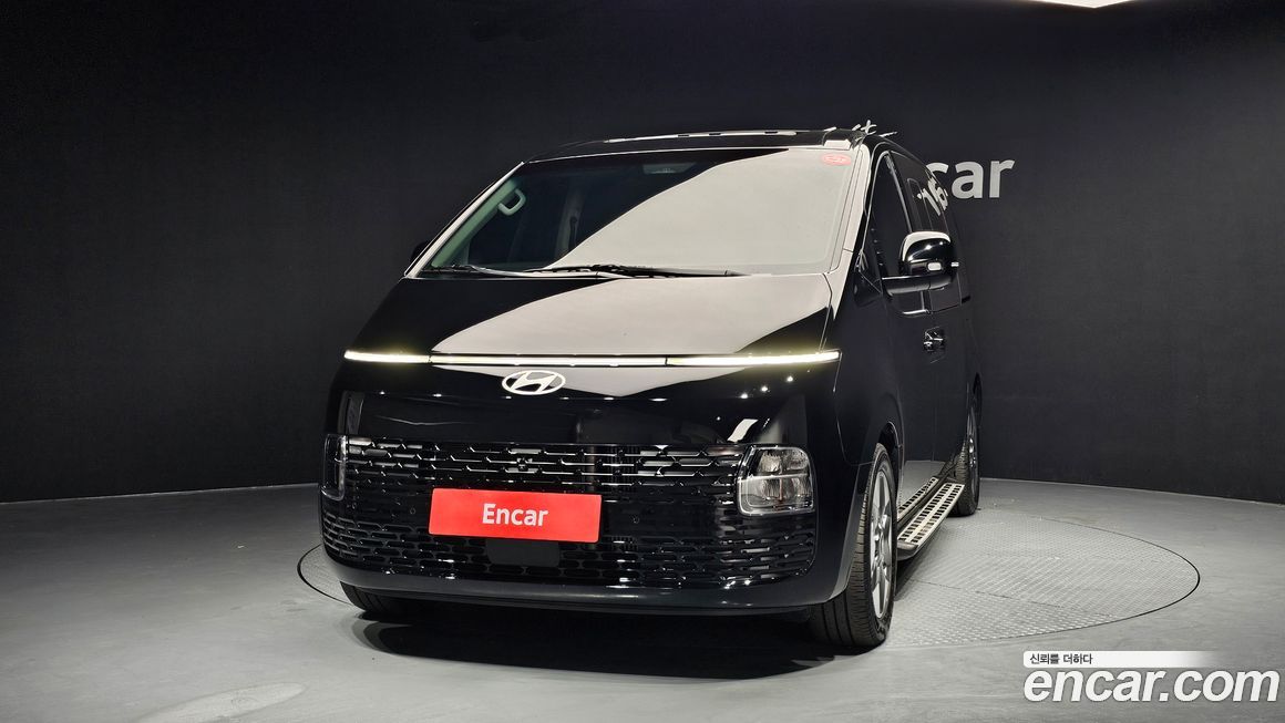 Hyundai Staria 2025