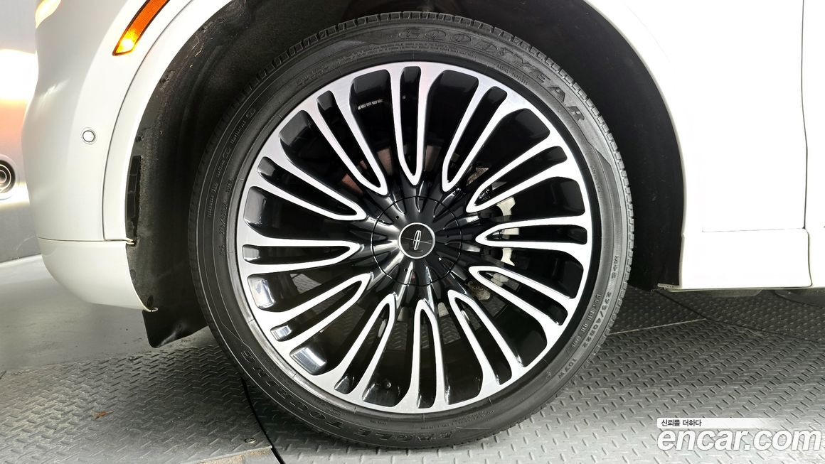 Lincoln Aviator 2021