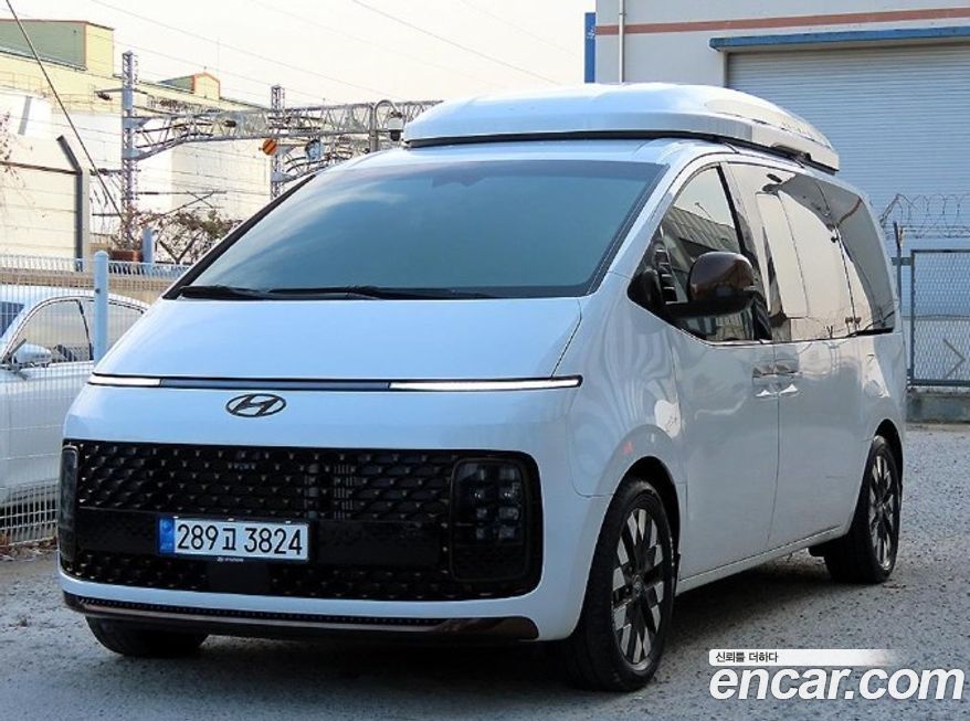 Hyundai Staria 2023