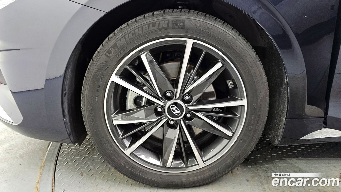 Hyundai Grandeur 2021