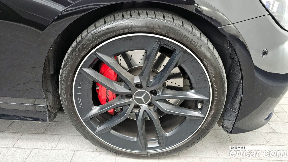 Mercedes-Benz E-Class 2023