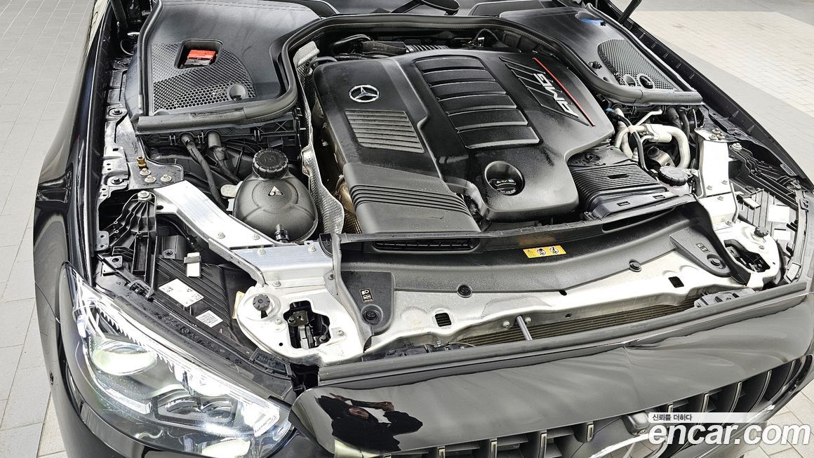 Mercedes-Benz E-Class 2023