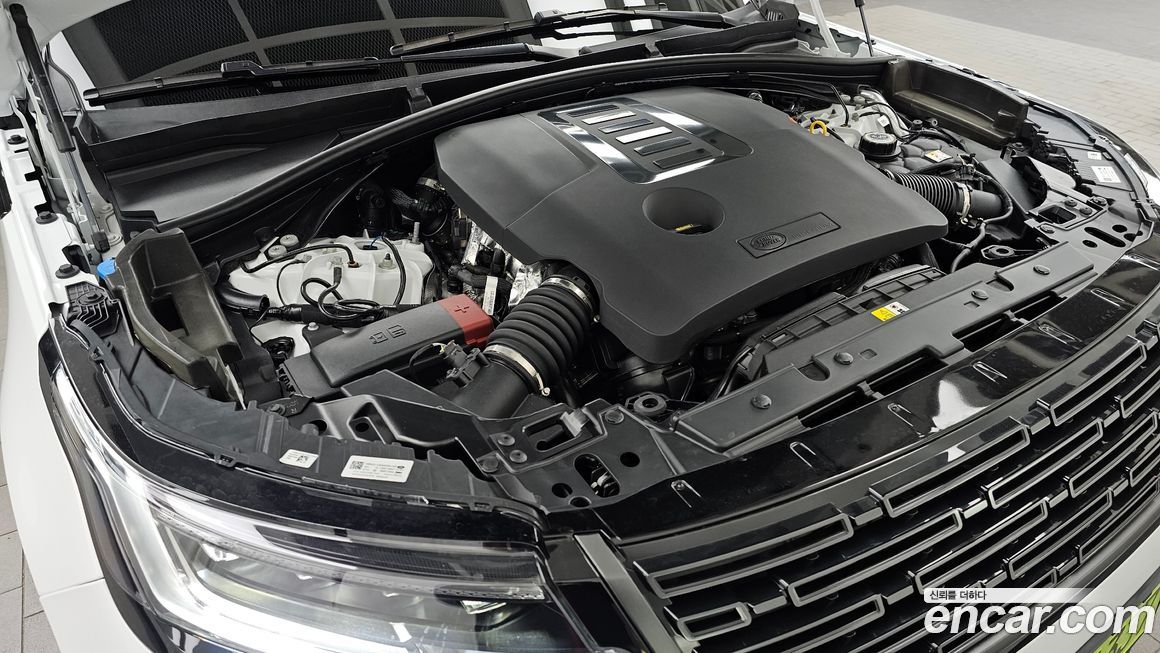 Land Rover Range Rover Velar 2025