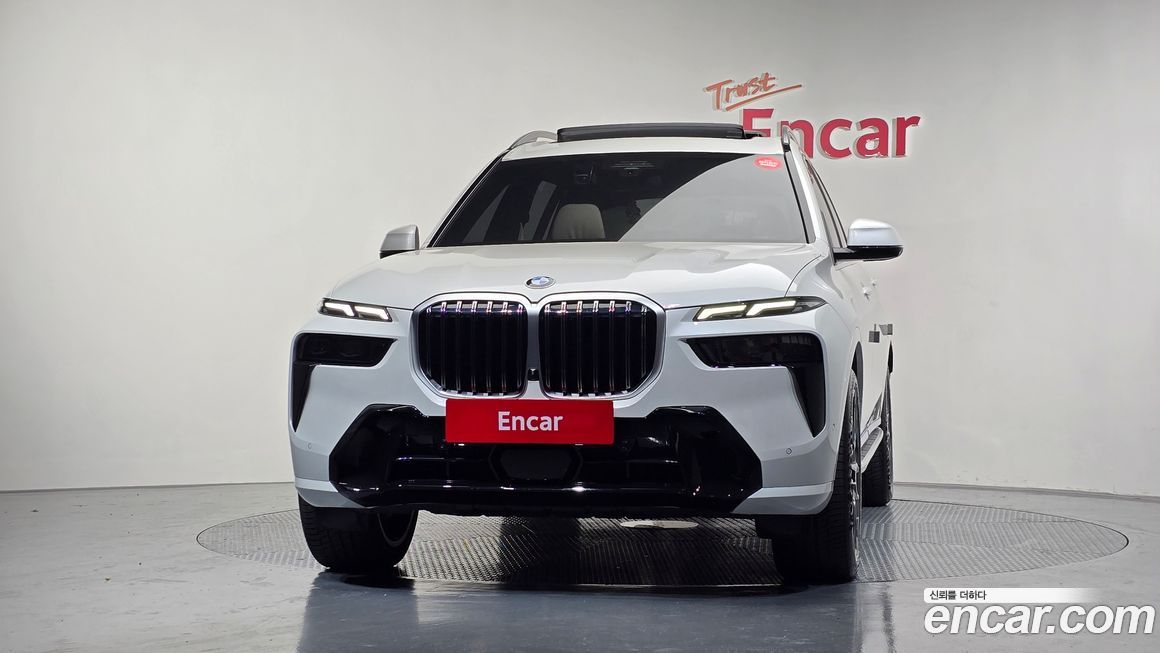 BMW X7 2025