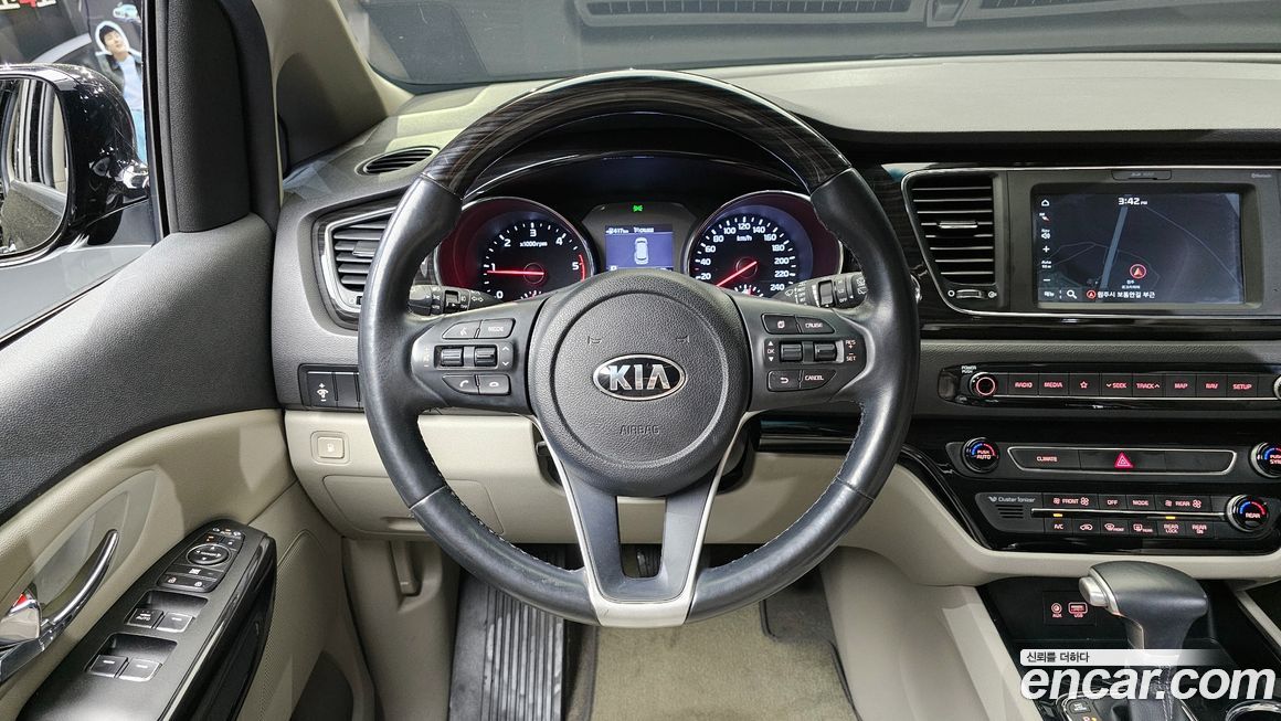 Kia Canival 2019