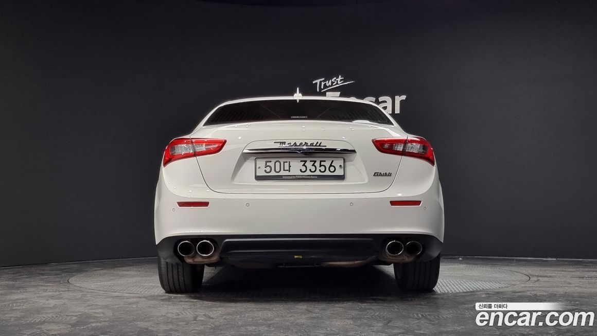 Maserati Ghibli 2015