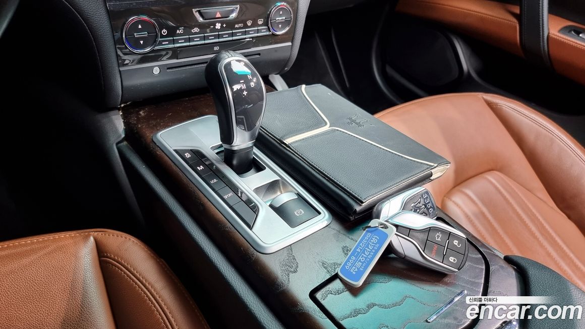 Maserati Ghibli 2015