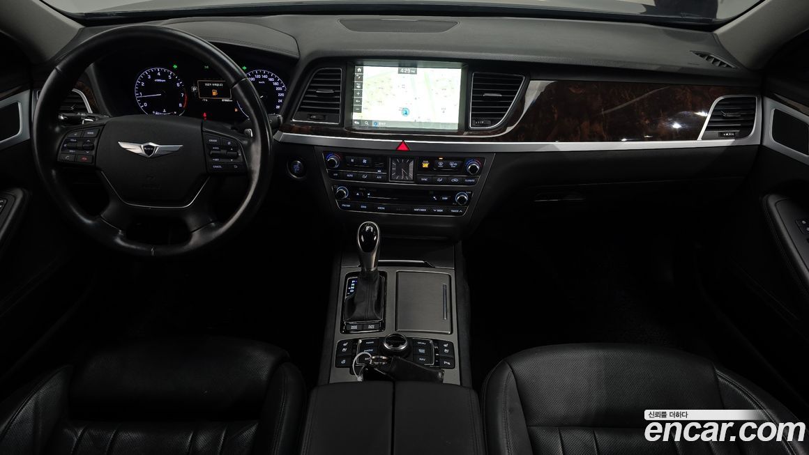 Hyundai Genesis 2016