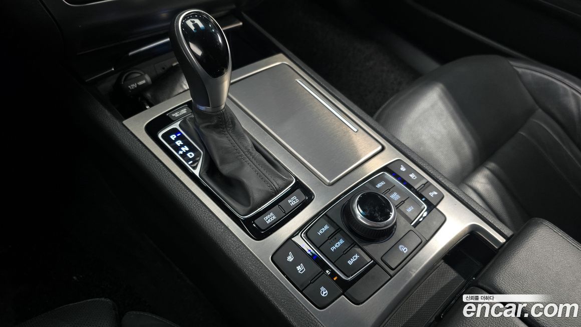 Hyundai Genesis 2016