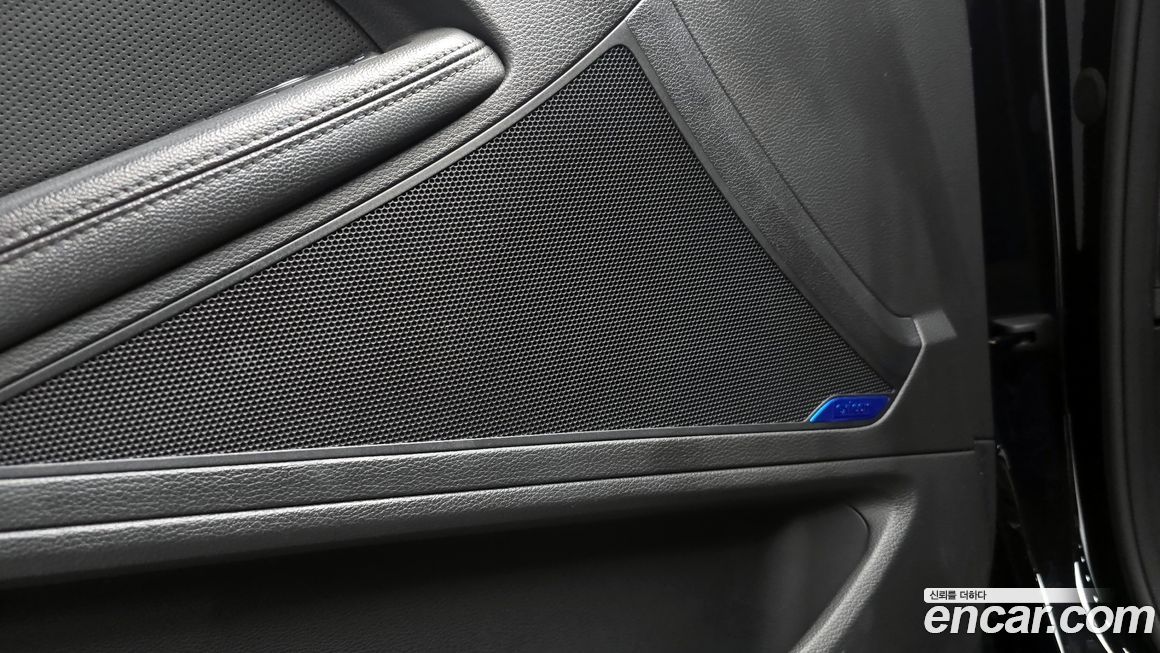 Hyundai Genesis 2016