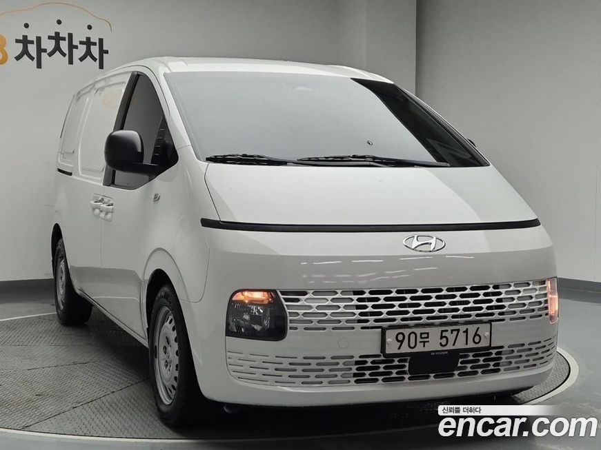 Hyundai Staria 2022