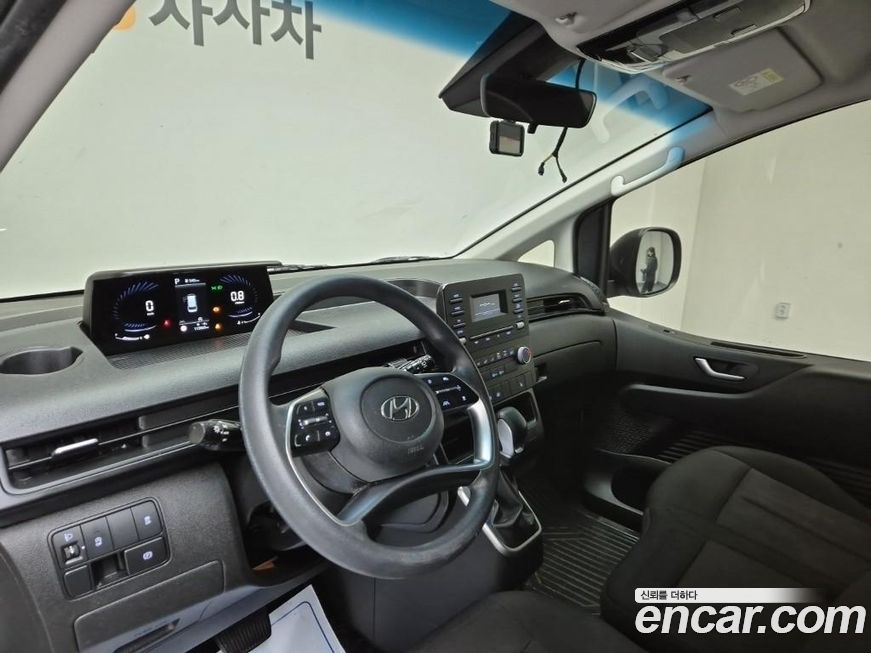 Hyundai Staria 2022