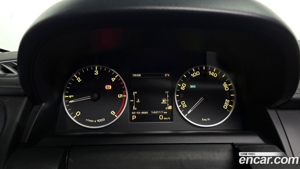 Land Rover Discovery 2013