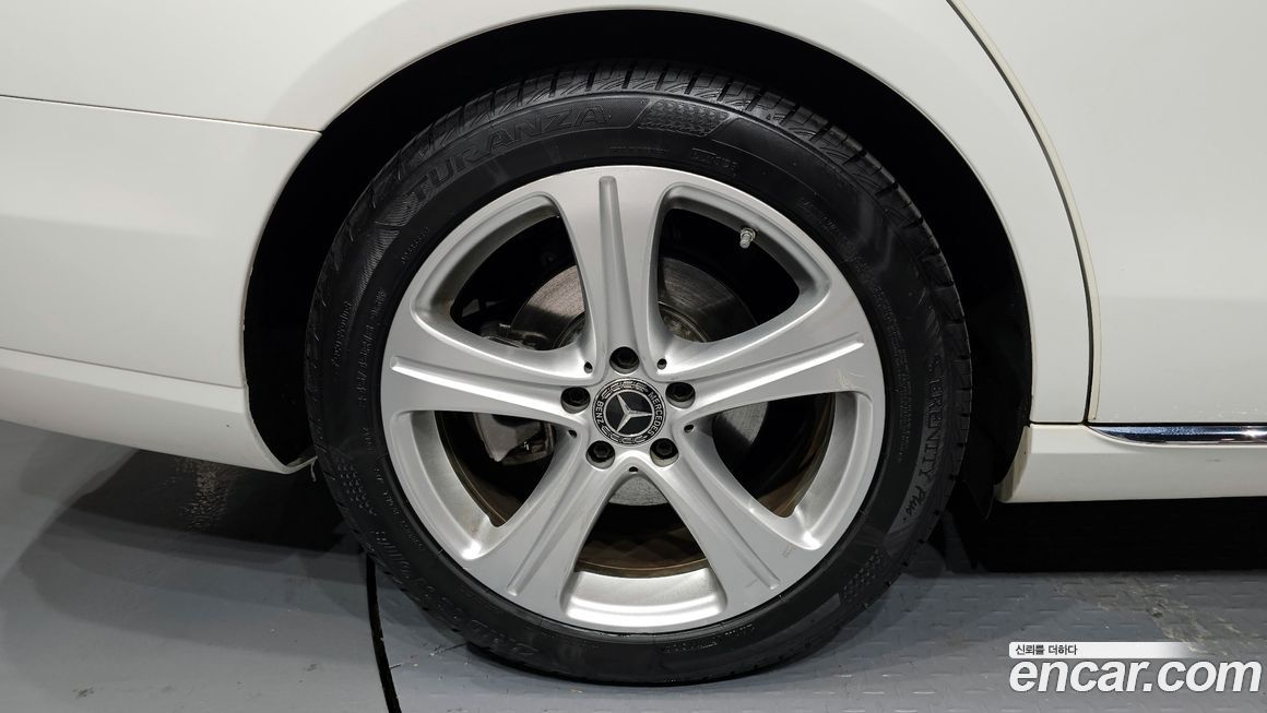 Mercedes-Benz E-Class 2018