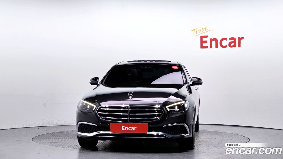 Mercedes-Benz E-Class 2021