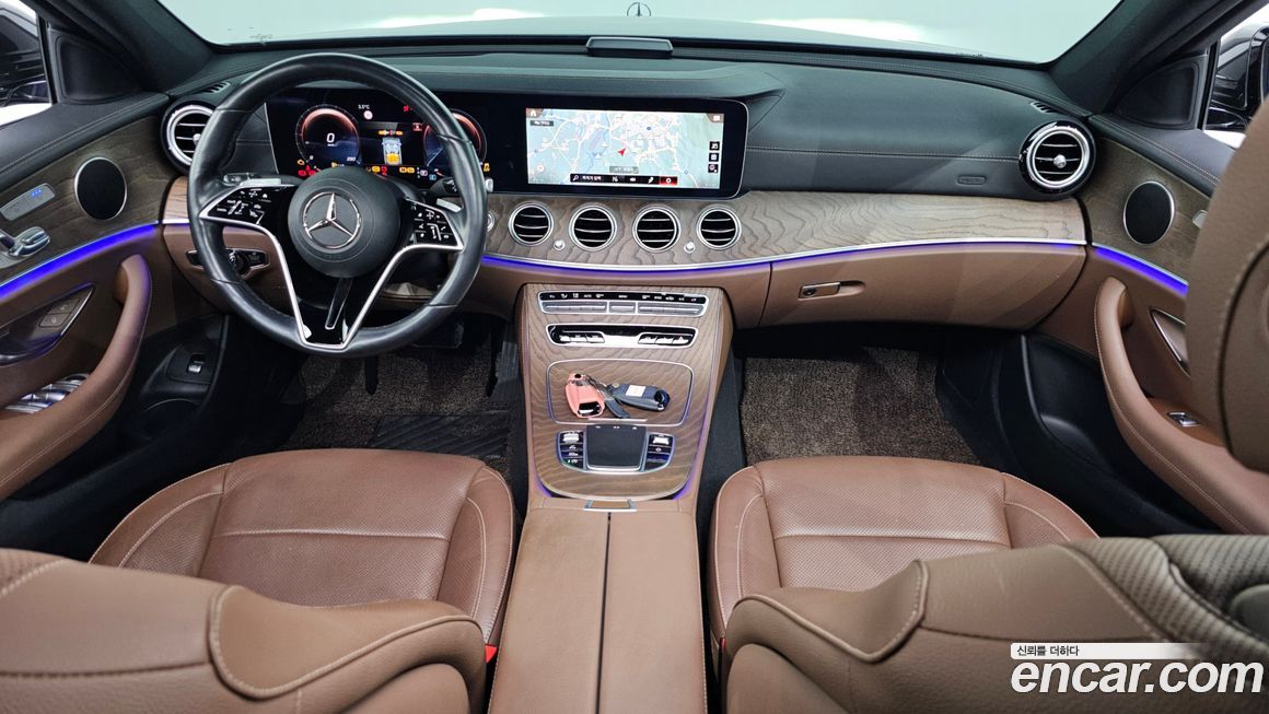 Mercedes-Benz E-Class 2021