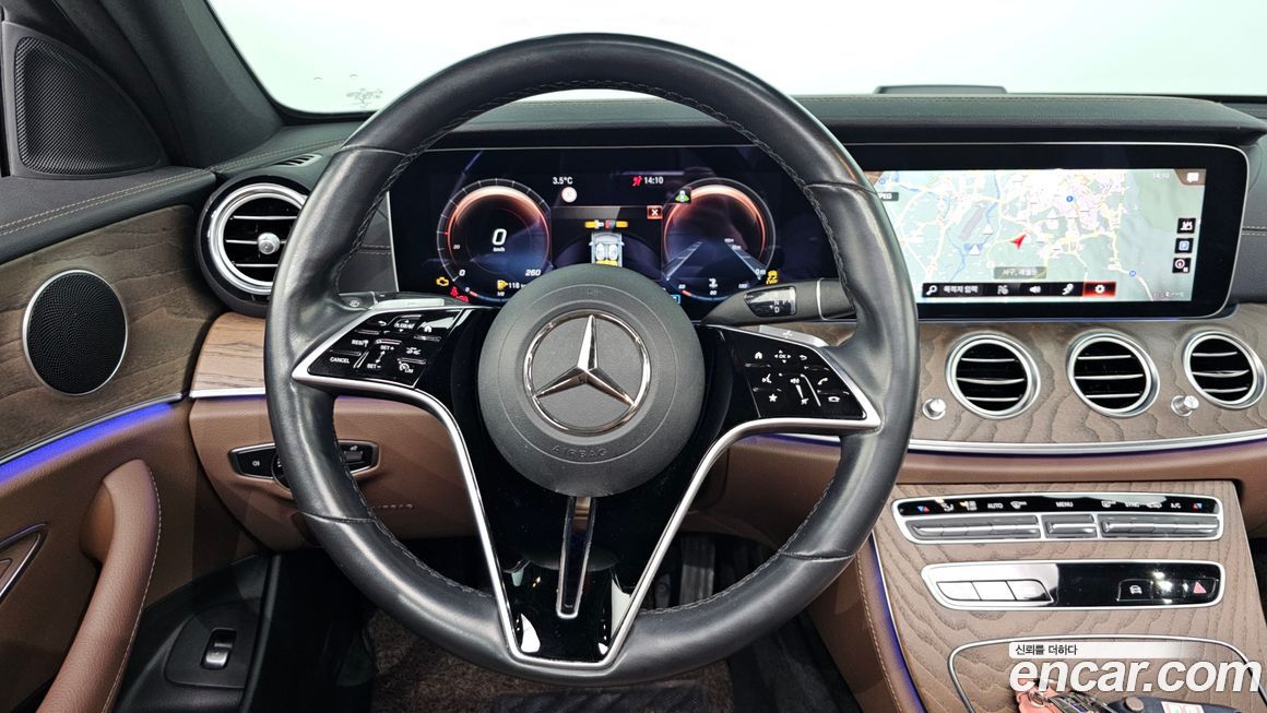 Mercedes-Benz E-Class 2021