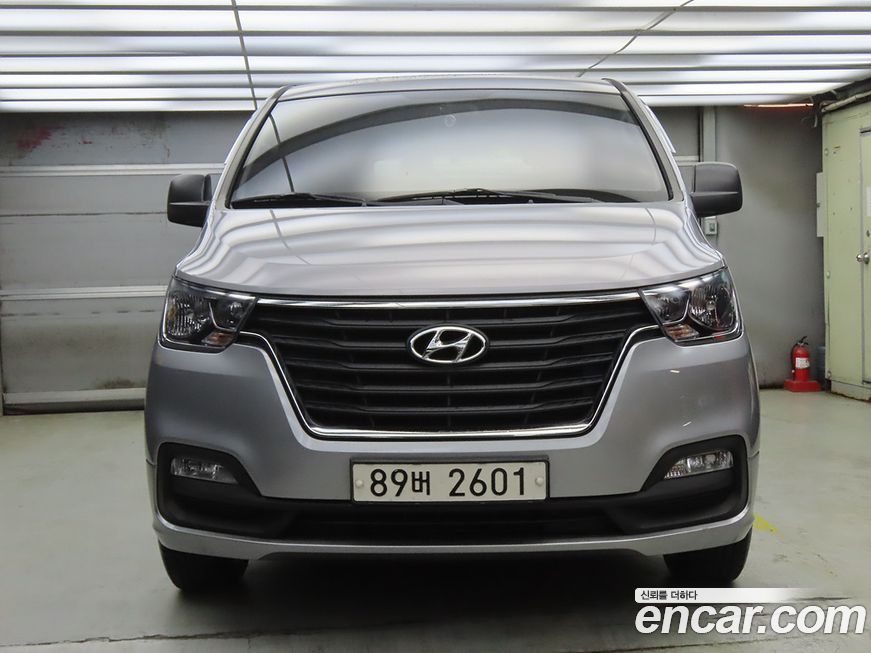 Hyundai Starex 2021