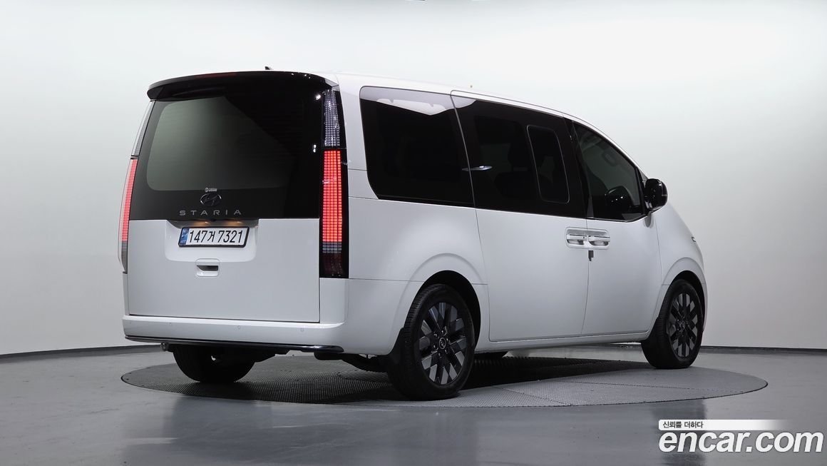 Hyundai Staria 2024