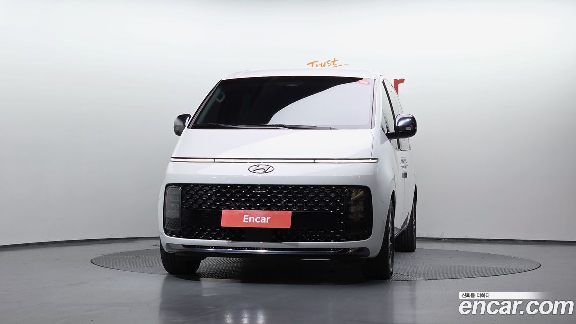Hyundai Staria 2024