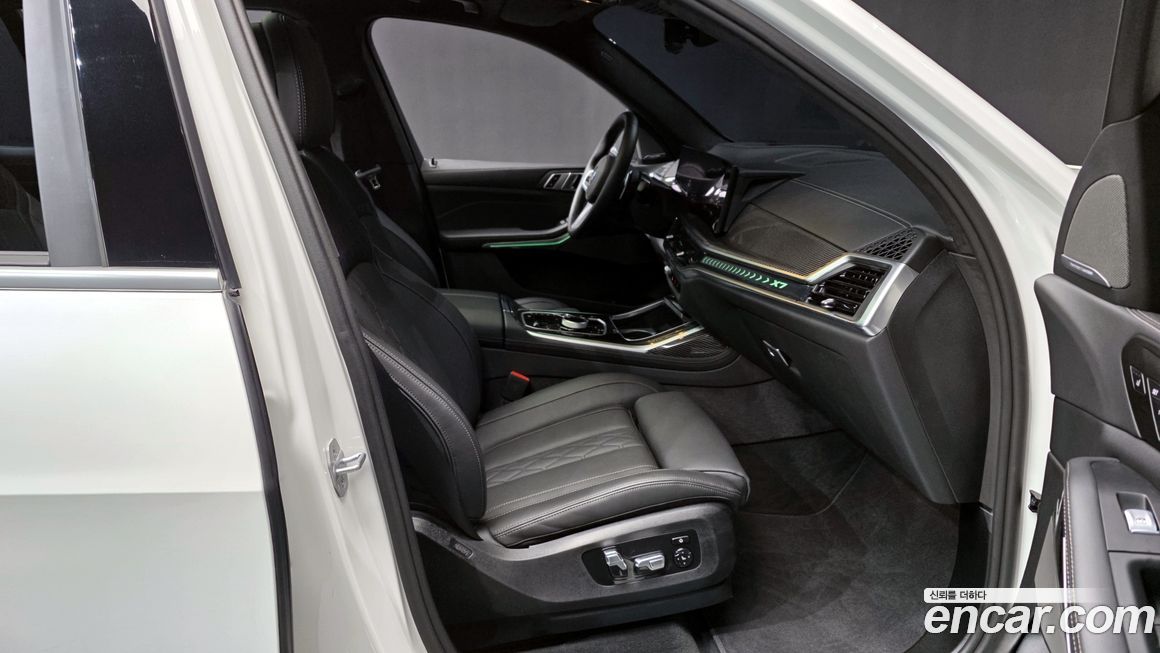 BMW X7 2025