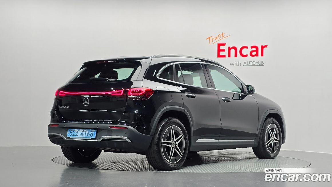 Mercedes-Benz EQA 2023