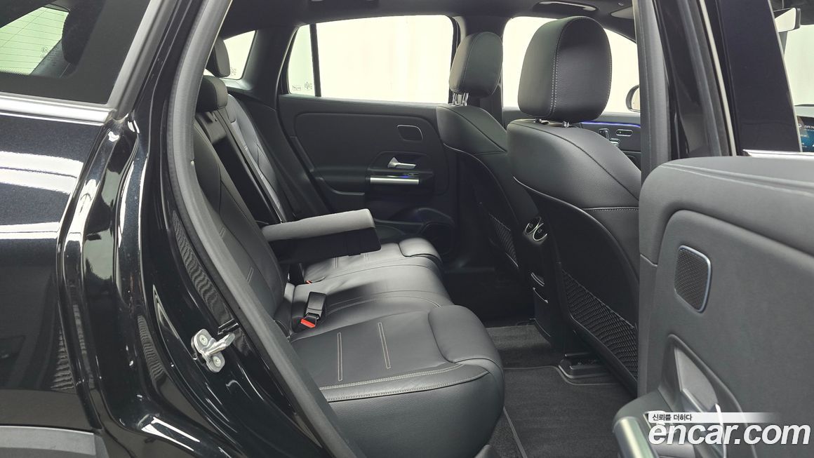 Mercedes-Benz EQA 2023