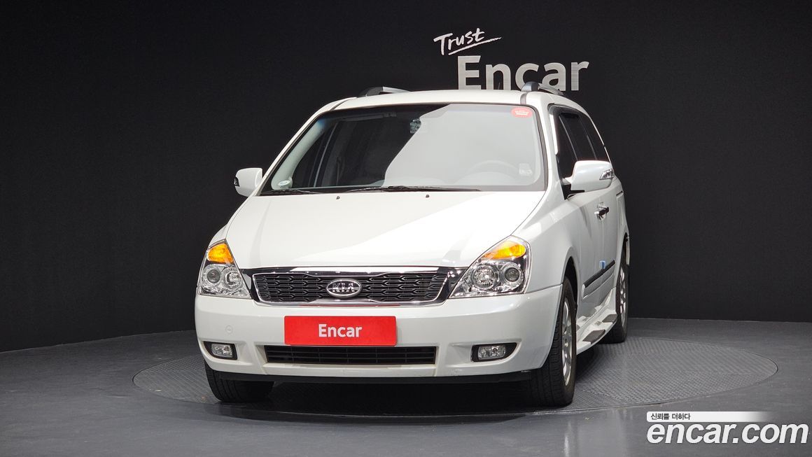 Kia Canival 2012