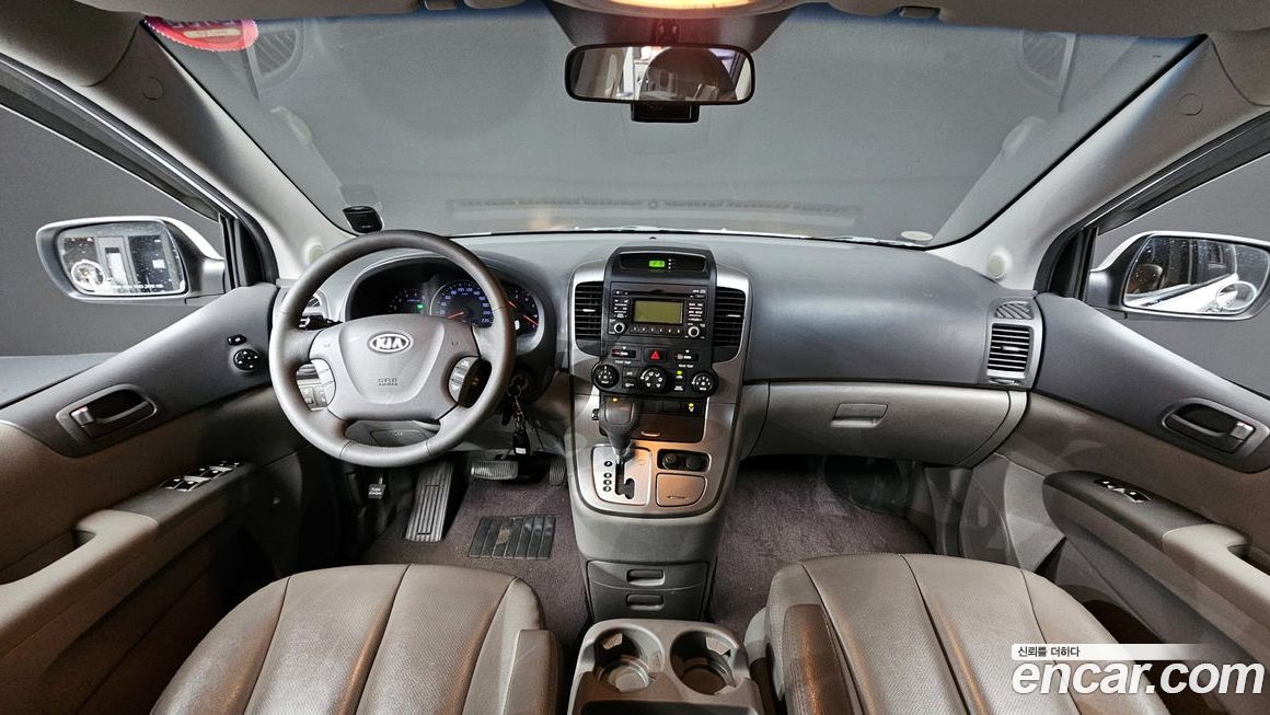 Kia Canival 2012