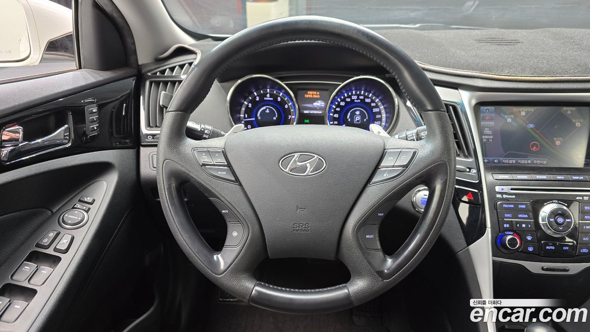 Hyundai Sonata 2011