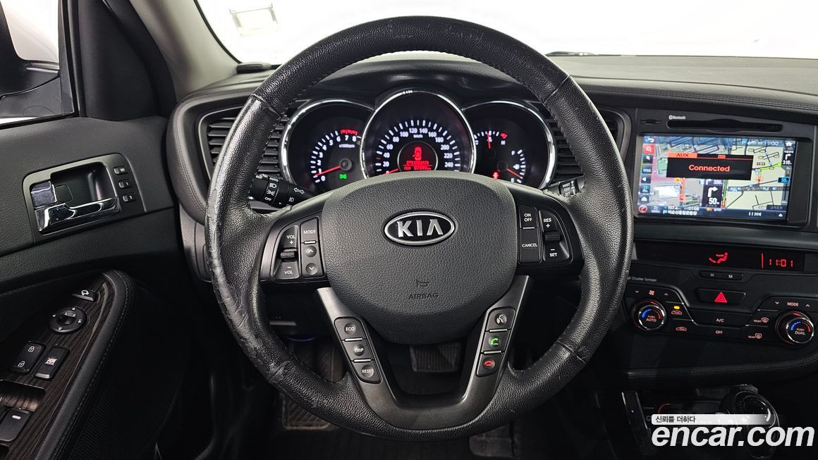 Kia K5 2011