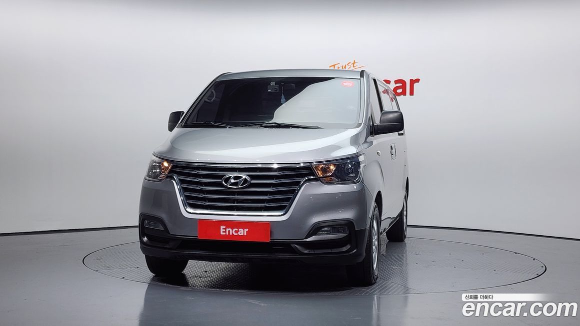 Hyundai Starex 2019